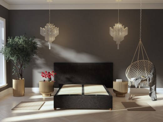 Laurence Llewelyn-Bowen... 2