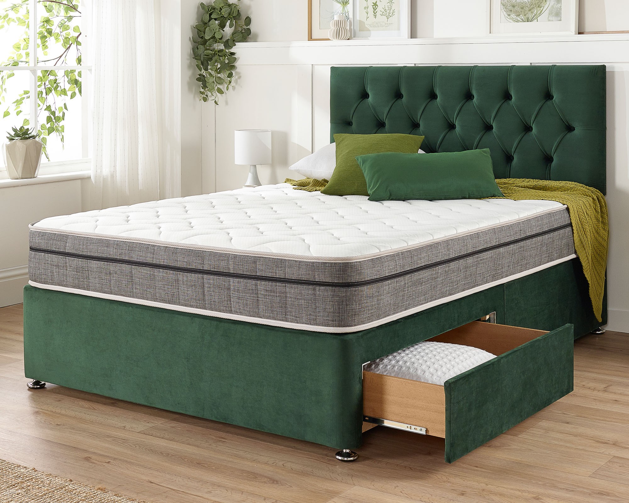 Aspire Olivier Divan Bed Set in Plush Velvet