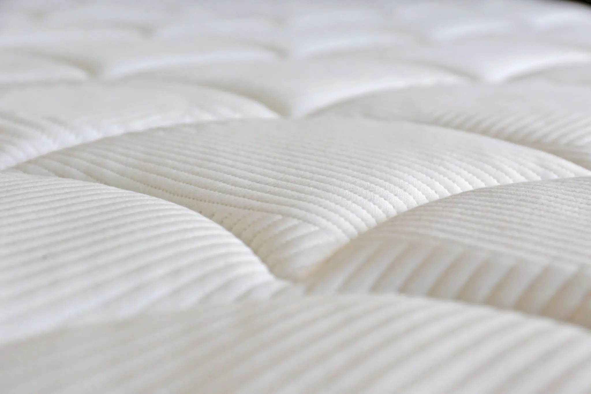 279_490_mattress-closeup.webp