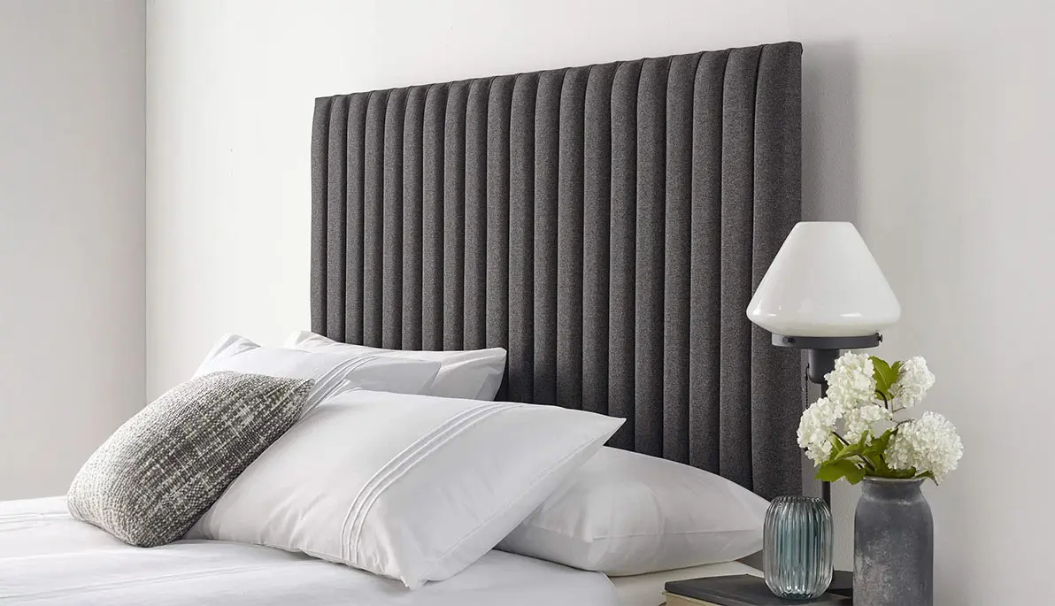 353_621_stylish-addition-to-your-bedroom.webp